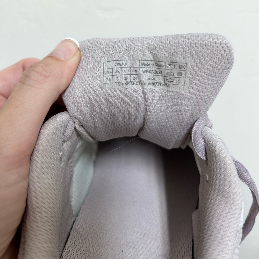 Vionic Sneakers - Picture 3 of 8